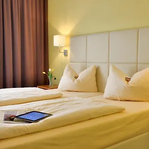 Burghotel Stammhaus 3* Núremberg